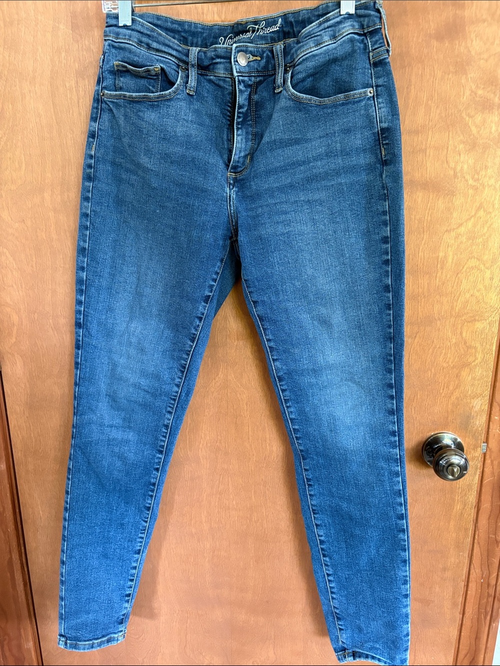 Universal Thread Women’s High Rise Skinny Denim Jeans. Size 12/31R.